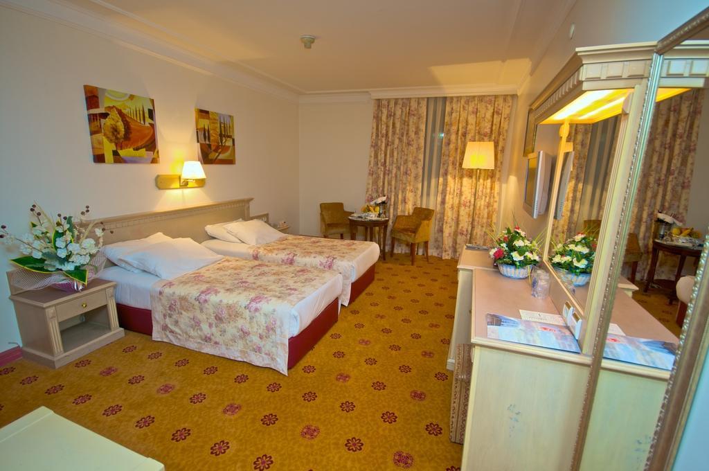 Grand Medya Hotel Istanbul Exterior photo